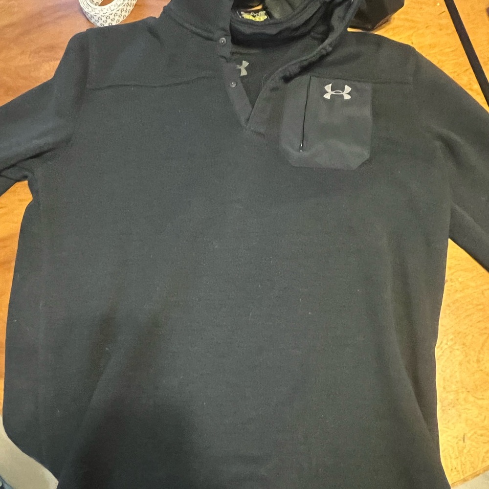 Under Armour Men's Black Hoodie with Pocket